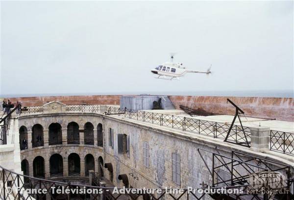 Hélicoptère se posant sur la plate-forme(1999)