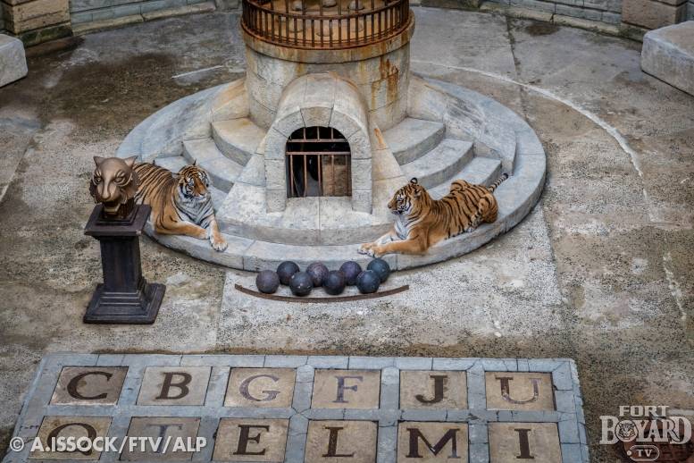Les tigres dans la Salle du Trésor(2021)