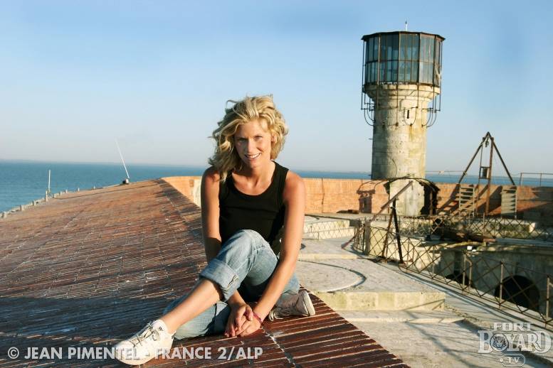 Portrait de Sarah Lelouch sur la terrasse du fort(2005)