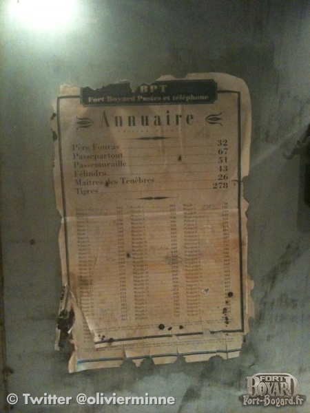 RV demain soir pour la 2e de #FortBoyard! Voici la liste des numéros de téléphone dans la cabine!(2011)