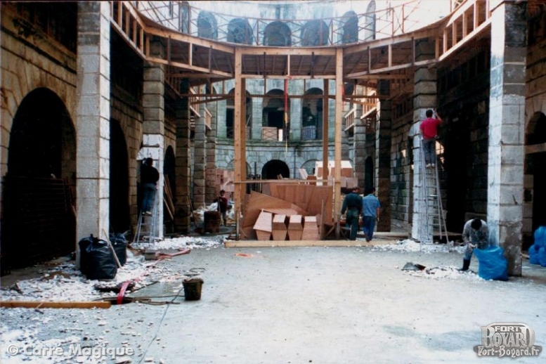 La Salle du trésor en construction(1990)