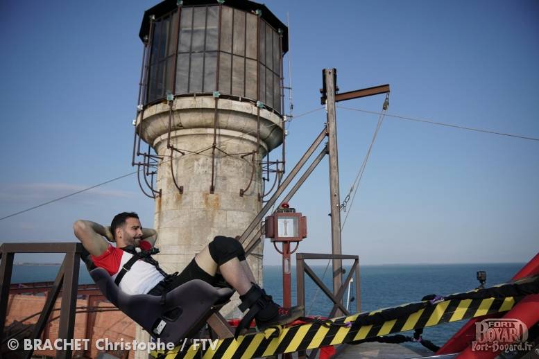 Adil Rami installé sur la Catapulte Infernale(2019)