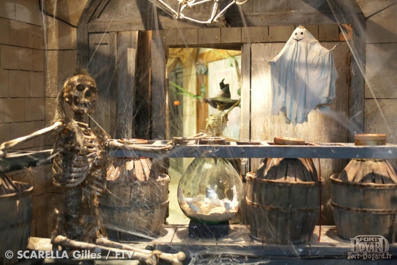 La décoration de la cellule des Jarres pour la Spéciale Halloween(2012)